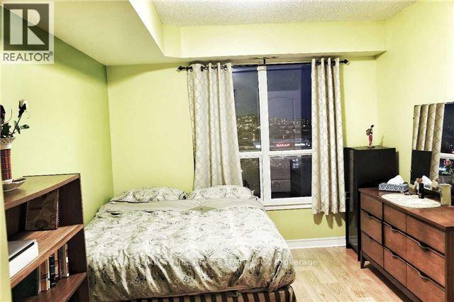 1216 - 50 Disera Drive, Vaughan, Ontario  L4J 9E9 - Photo 13 - N12595838