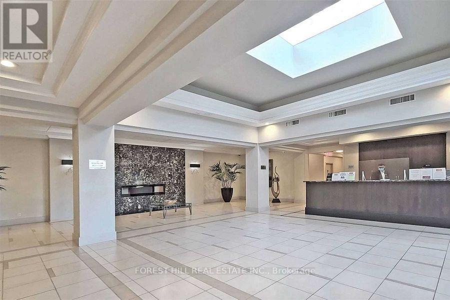 1216 - 50 Disera Drive, Vaughan, Ontario  L4J 9E9 - Photo 17 - N12595838