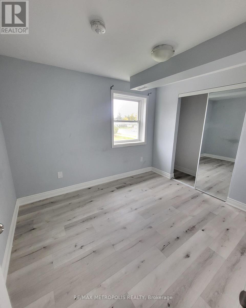 1 - 531 Essa Road, Barrie (Holly), Ontario  L4N 9E4 - Photo 5 - S12595832