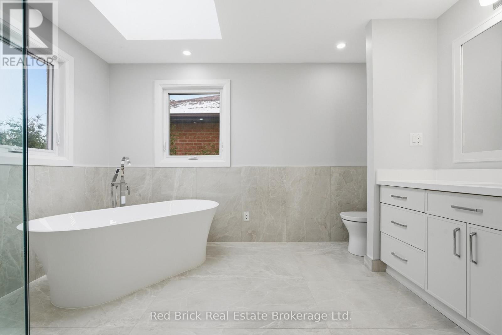 3980 Chadburn Crescent, Mississauga, Ontario  L5L 3X4 - Photo 28 - W12595946