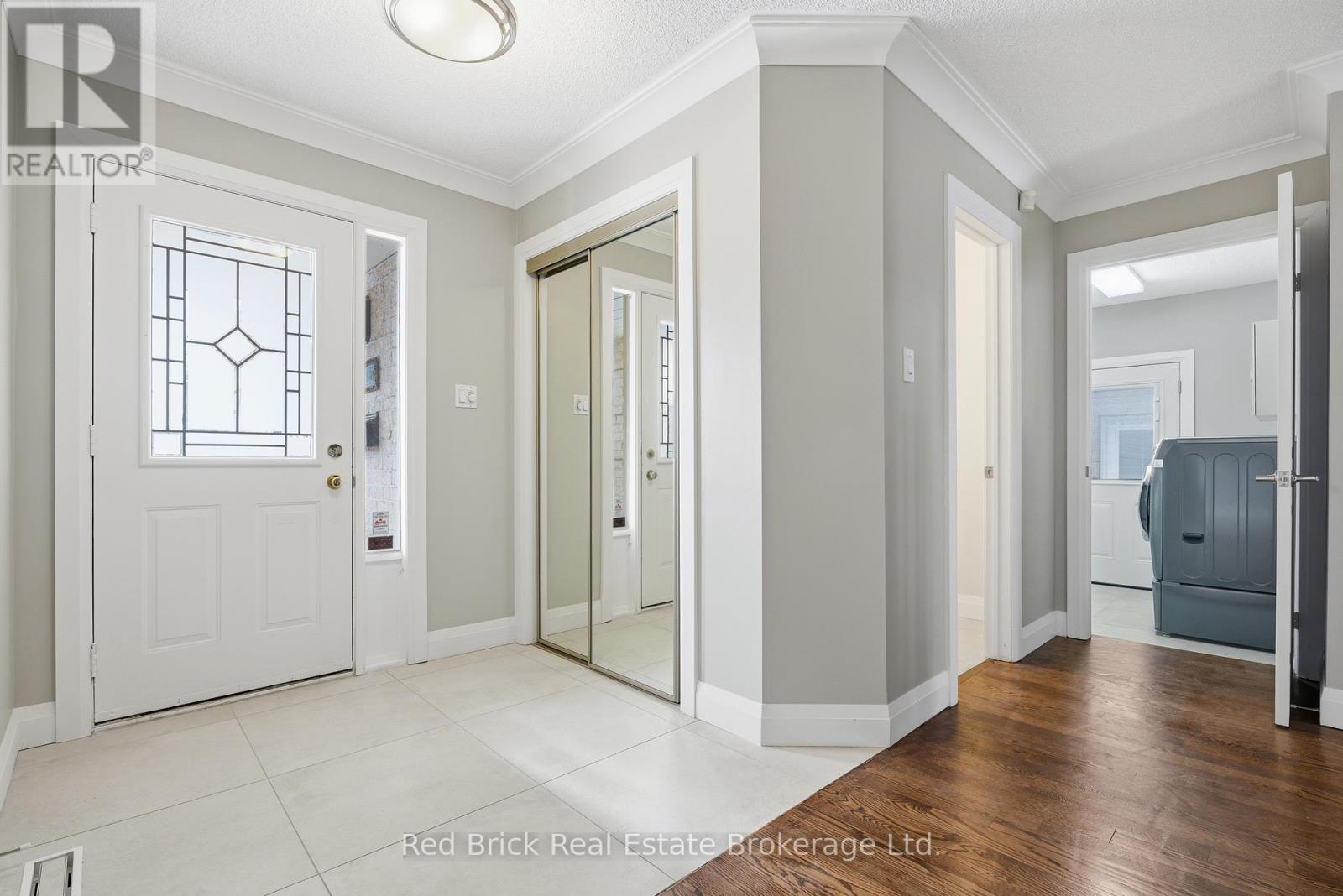 3980 Chadburn Crescent, Mississauga, Ontario  L5L 3X4 - Photo 5 - W12595946