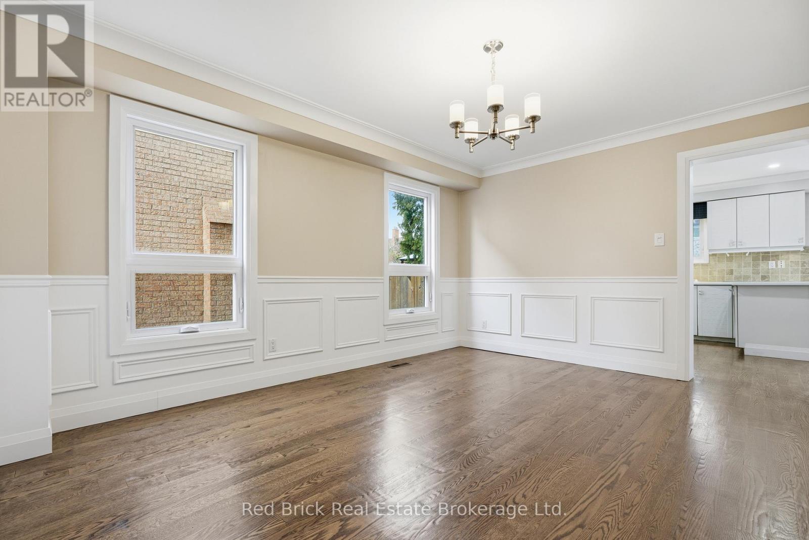 3980 Chadburn Crescent, Mississauga, Ontario  L5L 3X4 - Photo 9 - W12595946