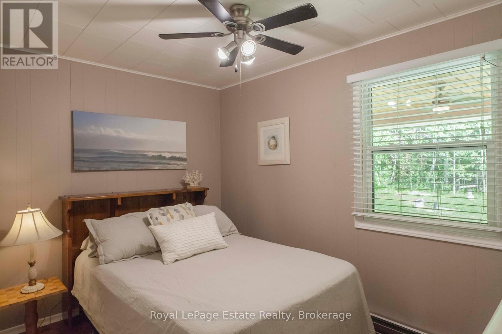 407 Huron Avenue, South Bruce Peninsula, Ontario  N0H 2G0 - Photo 30 - X12595930