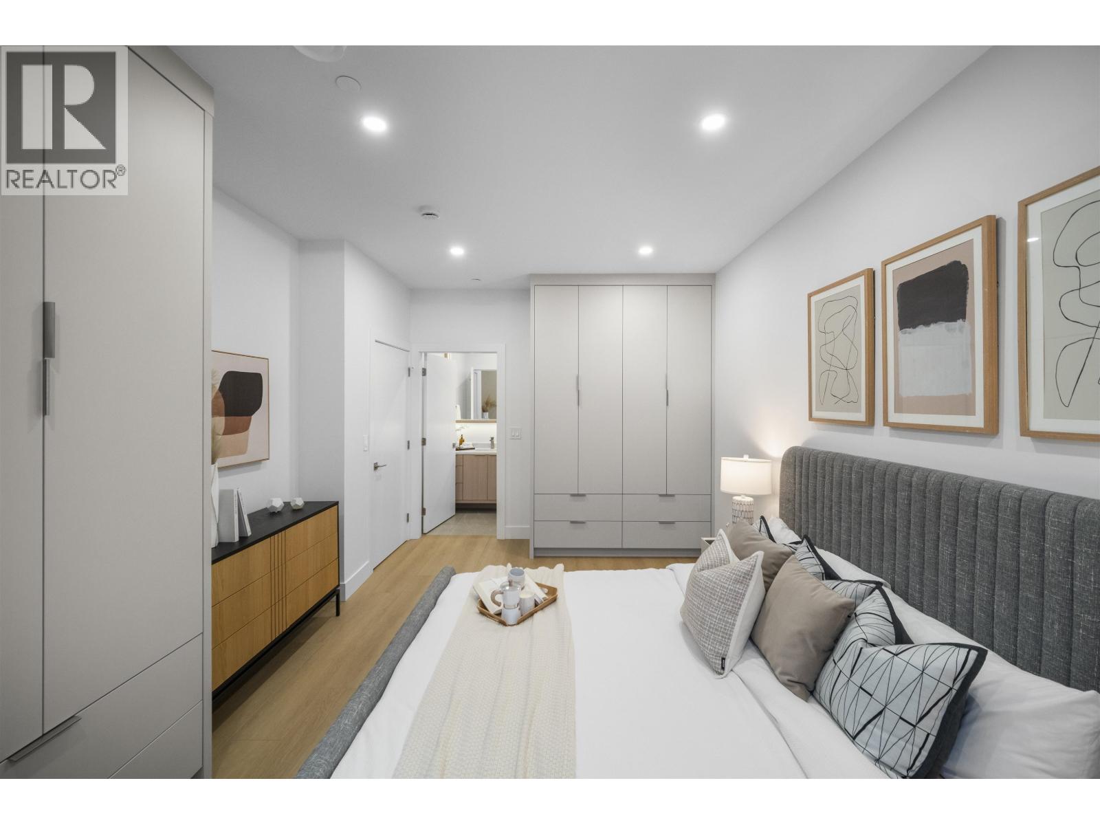 1 3623 Triumph Street, Vancouver, British Columbia  V5K 1V4 - Photo 6 - R3071514