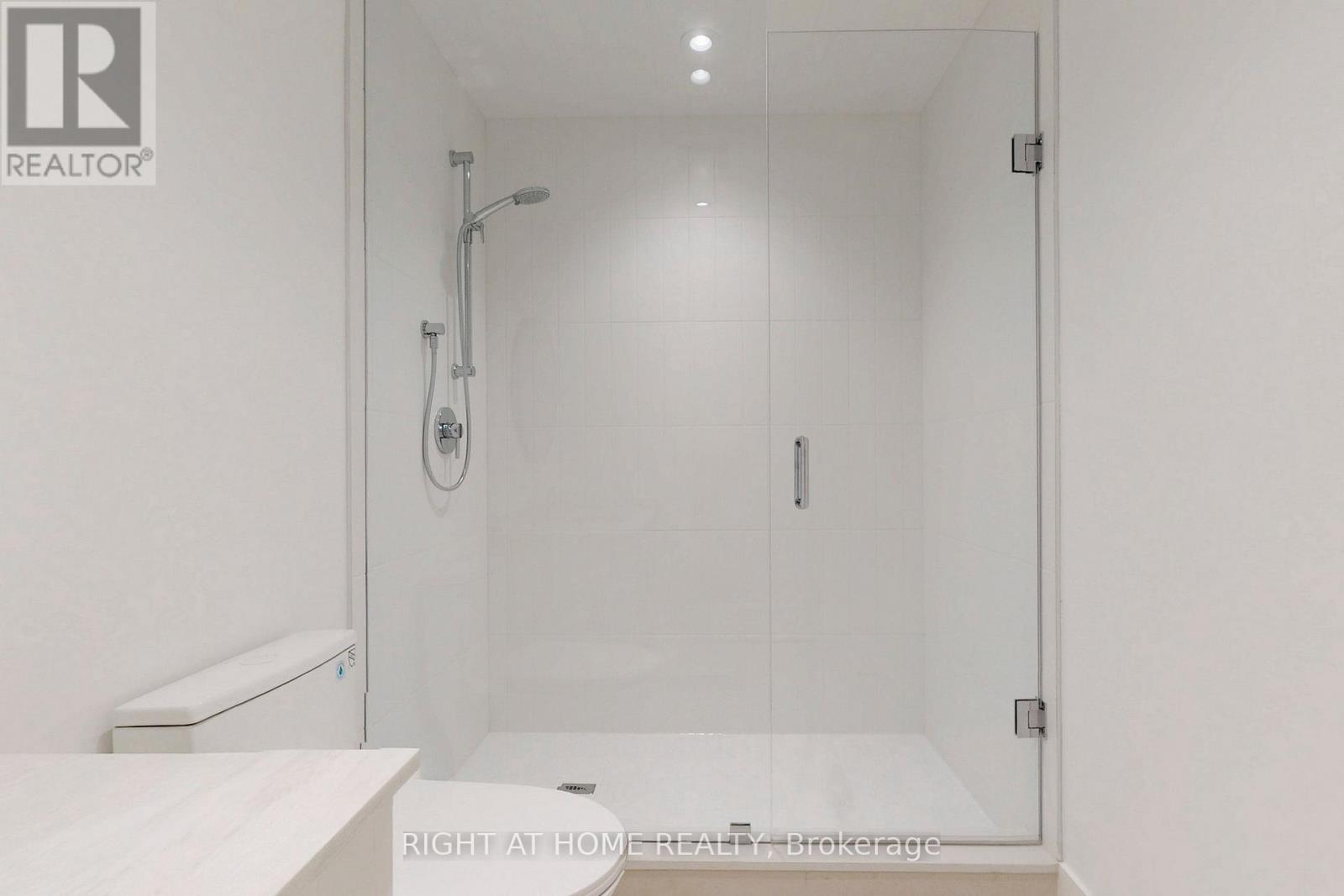 19 Putney Road, Toronto, Ontario  M8W 2K6 - Photo 39 - W12589278