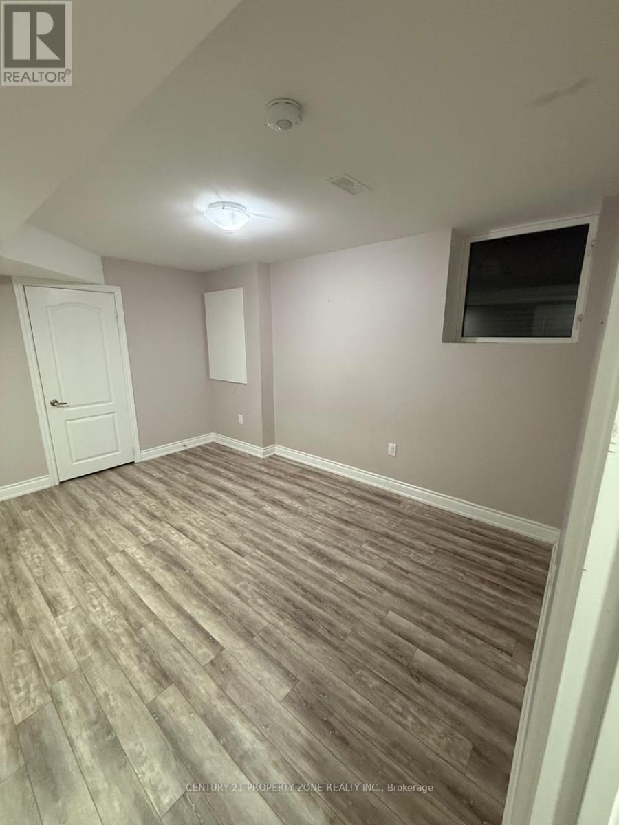 438 Royal West Drive, Brampton, Ontario  L6X 5K1 - Photo 6 - W12595816