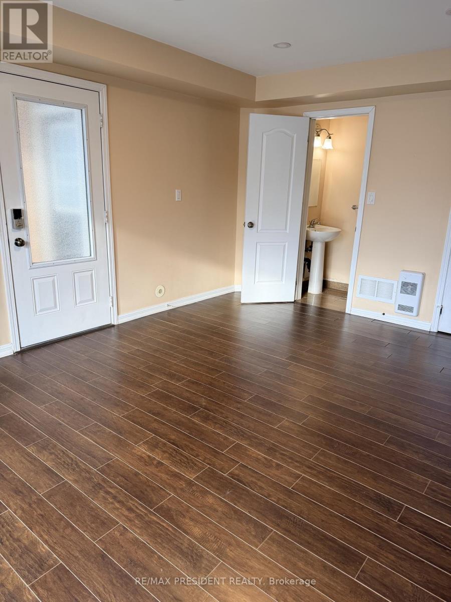 3117 Walkers Line, Burlington, Ontario  L7M 0E1 - Photo 5 - W12595840