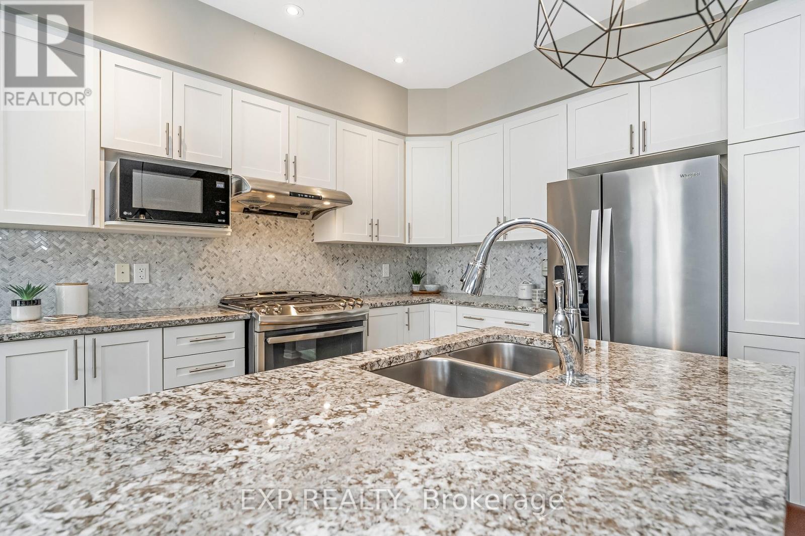 411 Livery Street, Ottawa, Ontario  K2V 0B5 - Photo 10 - X12595956