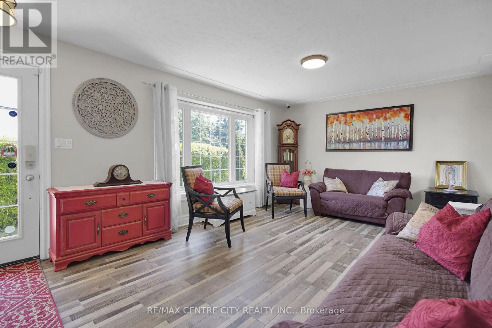 2103 Fanshawe Park Road W, Middlesex Centre, Ontario  N6H 0H6 - Photo 6 - X12595878