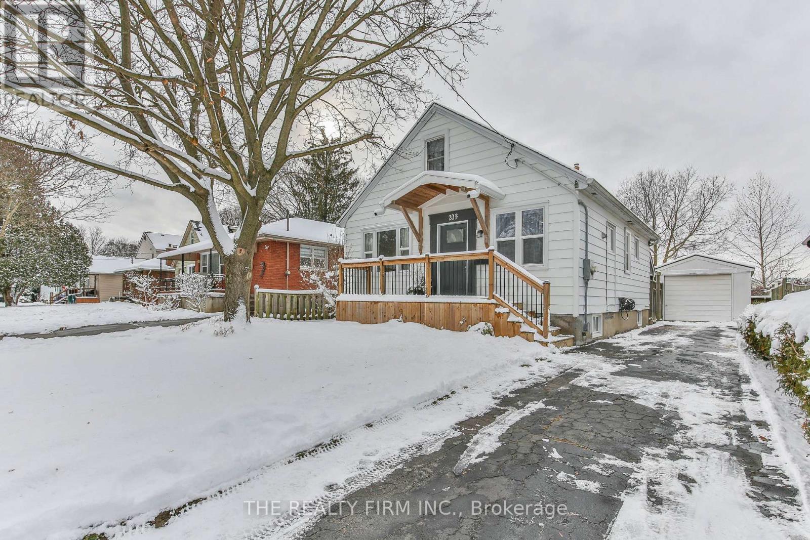 203 Harley Street, London East, Ontario  N5Y 2C3 - Photo 2 - X12595904