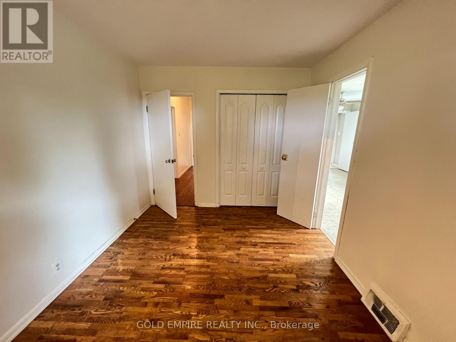 11635 Sunset Road, Southwold, Ontario  N5P 3T2 - Photo 16 - X12595950