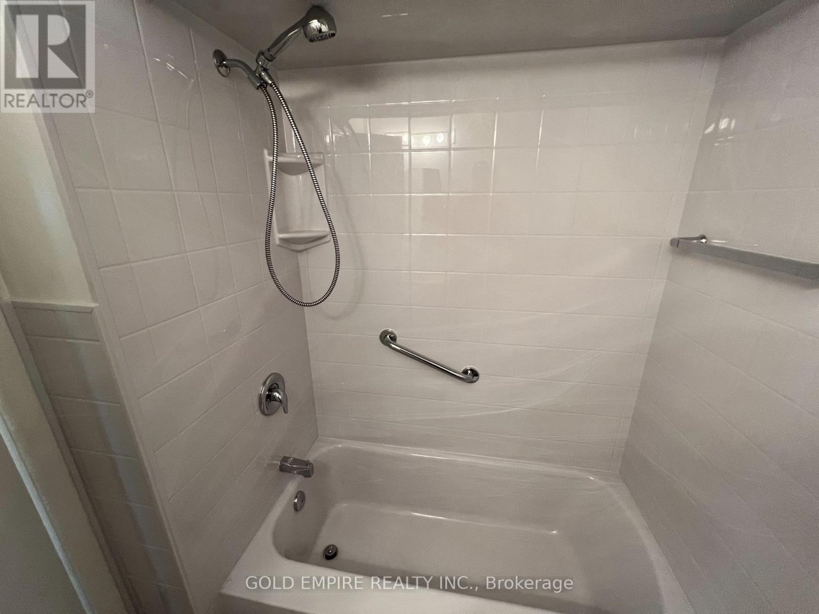 11635 Sunset Road, Southwold, Ontario  N5P 3T2 - Photo 21 - X12595950