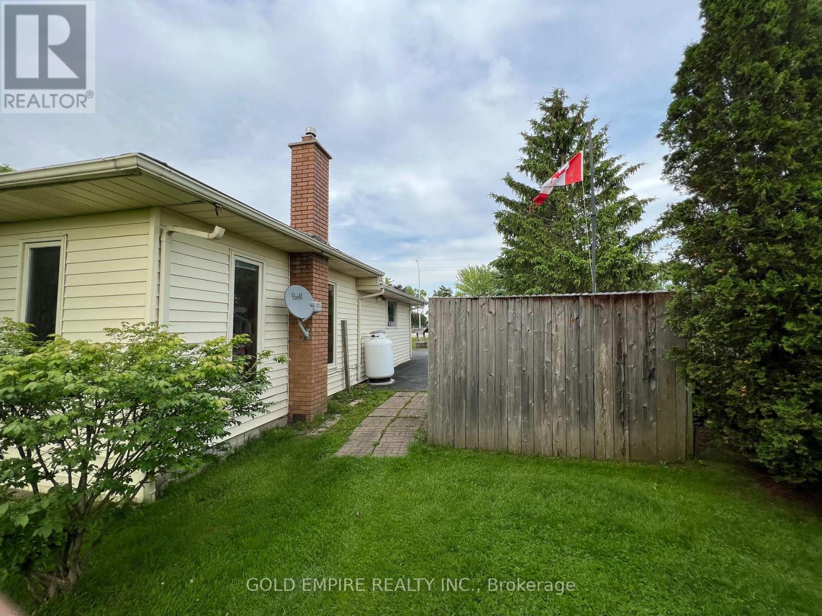 11635 Sunset Road, Southwold, Ontario  N5P 3T2 - Photo 25 - X12595950