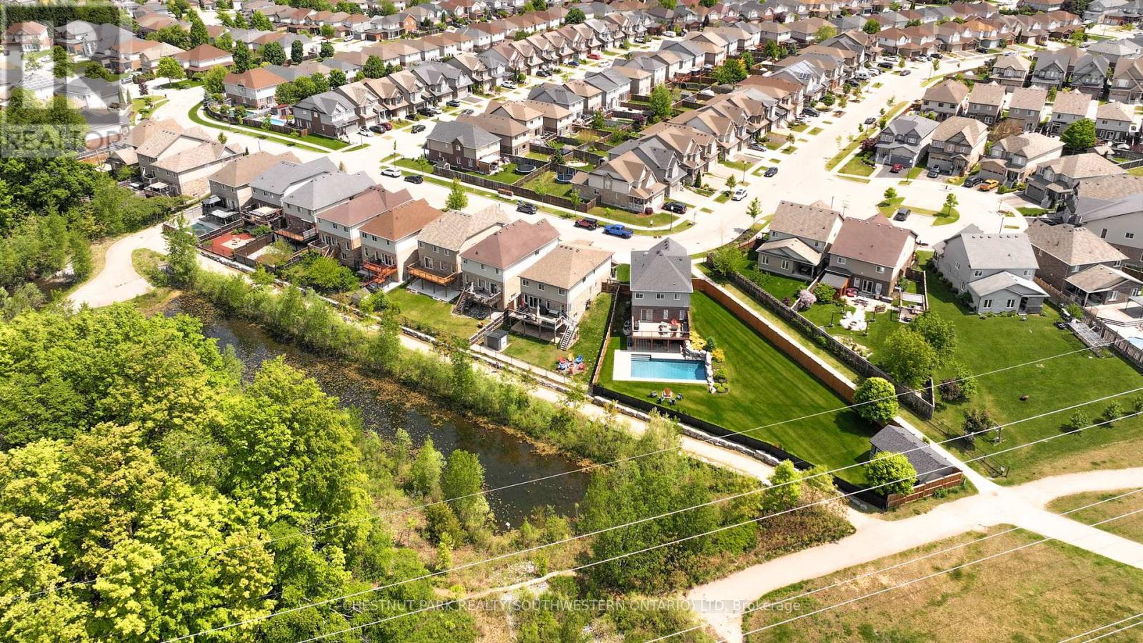 288 Steepleridge Street, Kitchener, Ontario  N2P 0B4 - Photo 6 - X12595774