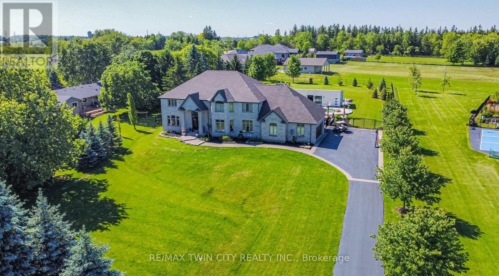 226 Shade Street, Wilmot, Ontario  N3A 4J2 - Photo 3 - X12595780