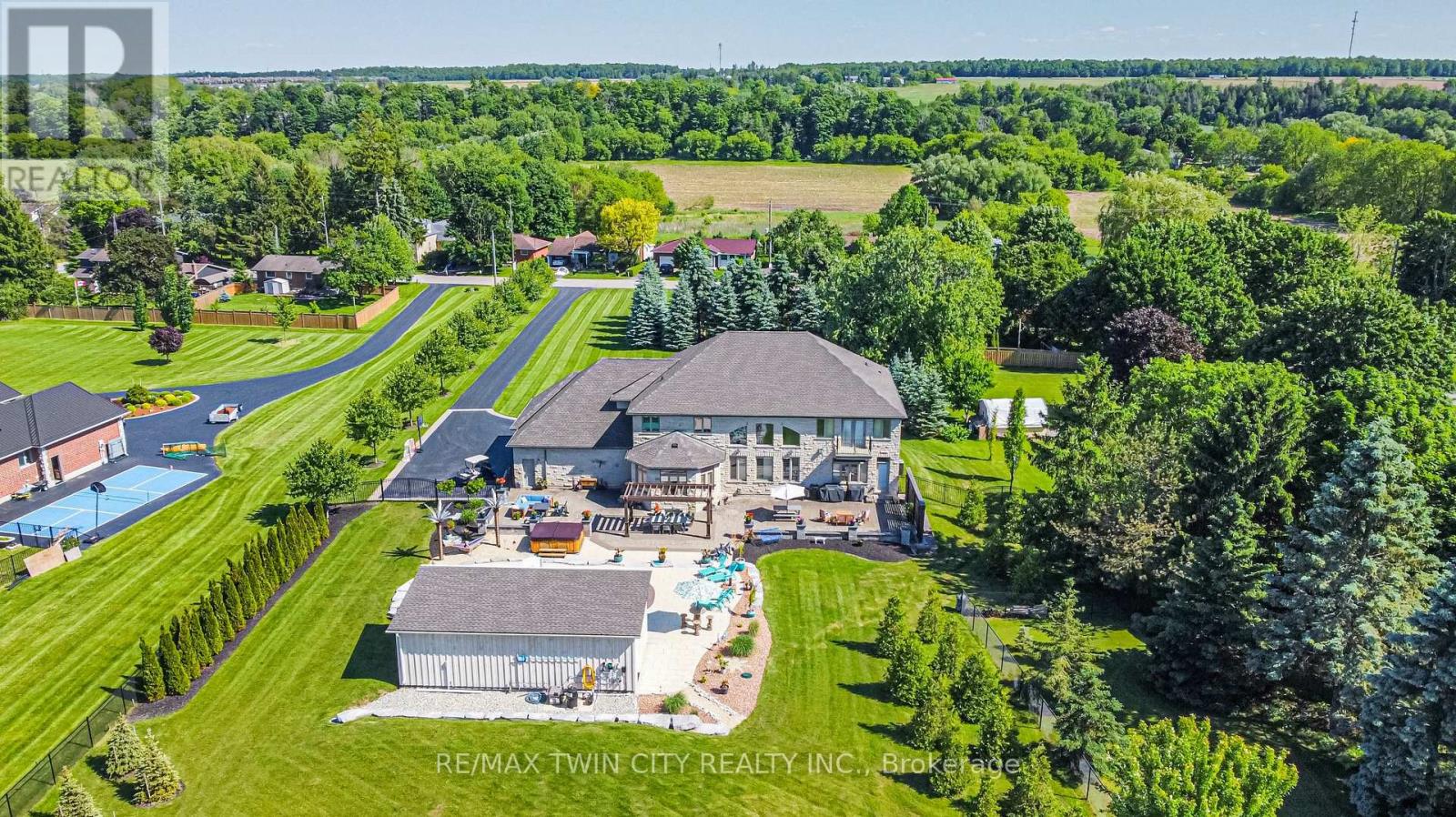 226 Shade Street, Wilmot, Ontario  N3A 4J2 - Photo 4 - X12595780