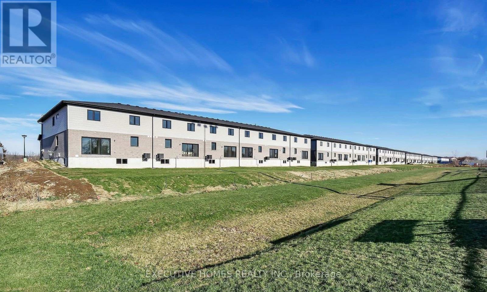 6937 Royal Magnolia Avenue, London South, Ontario  N6P 1H5 - Photo 35 - X12595836