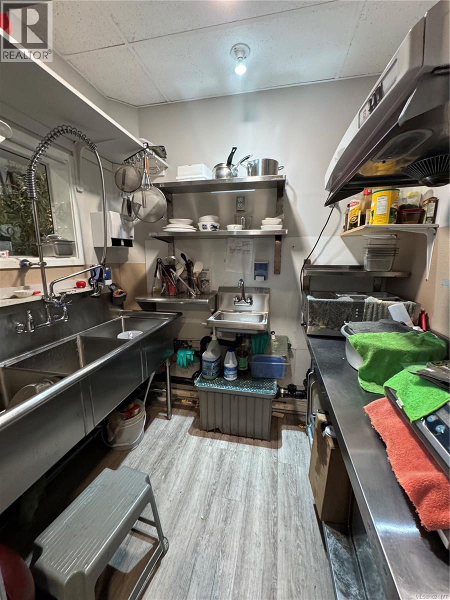 888 Fort St, Victoria, British Columbia  V8W 1H2 - Photo 8 - 1021477