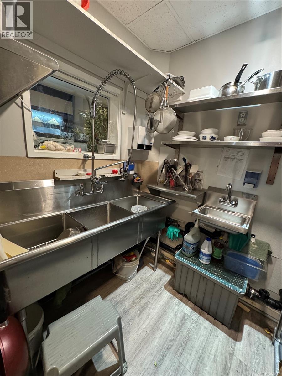 888 Fort St, Victoria, British Columbia  V8W 1H2 - Photo 9 - 1021477