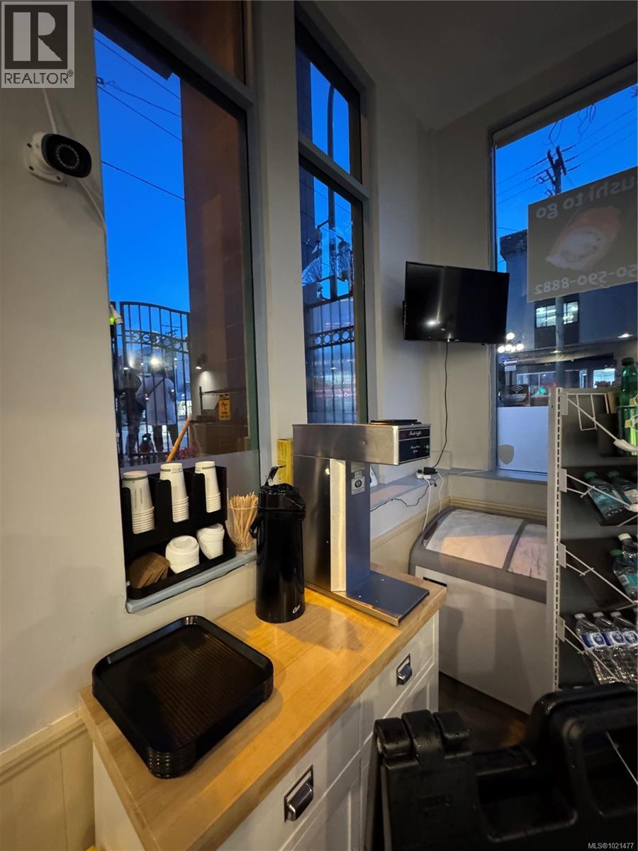 888 Fort St, Victoria, British Columbia  V8W 1H2 - Photo 5 - 1021477