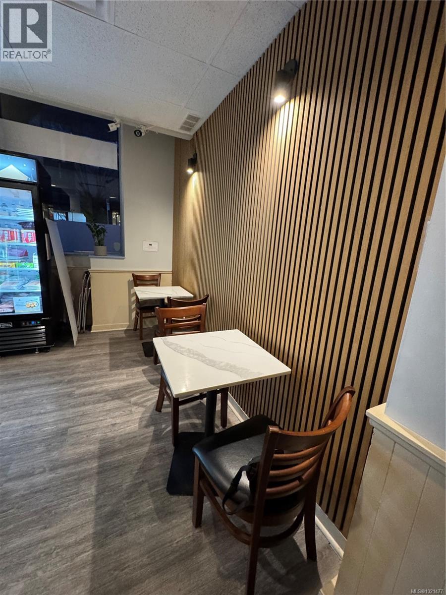 888 Fort St, Victoria, British Columbia  V8W 1H2 - Photo 7 - 1021477