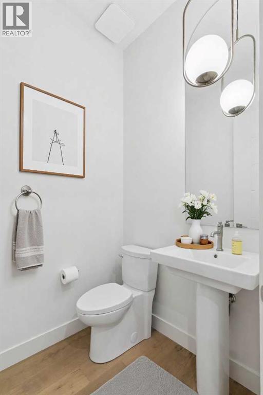 148 Marina Grove, Calgary, Alberta  T3M 3S9 - Photo 5 - A2272153