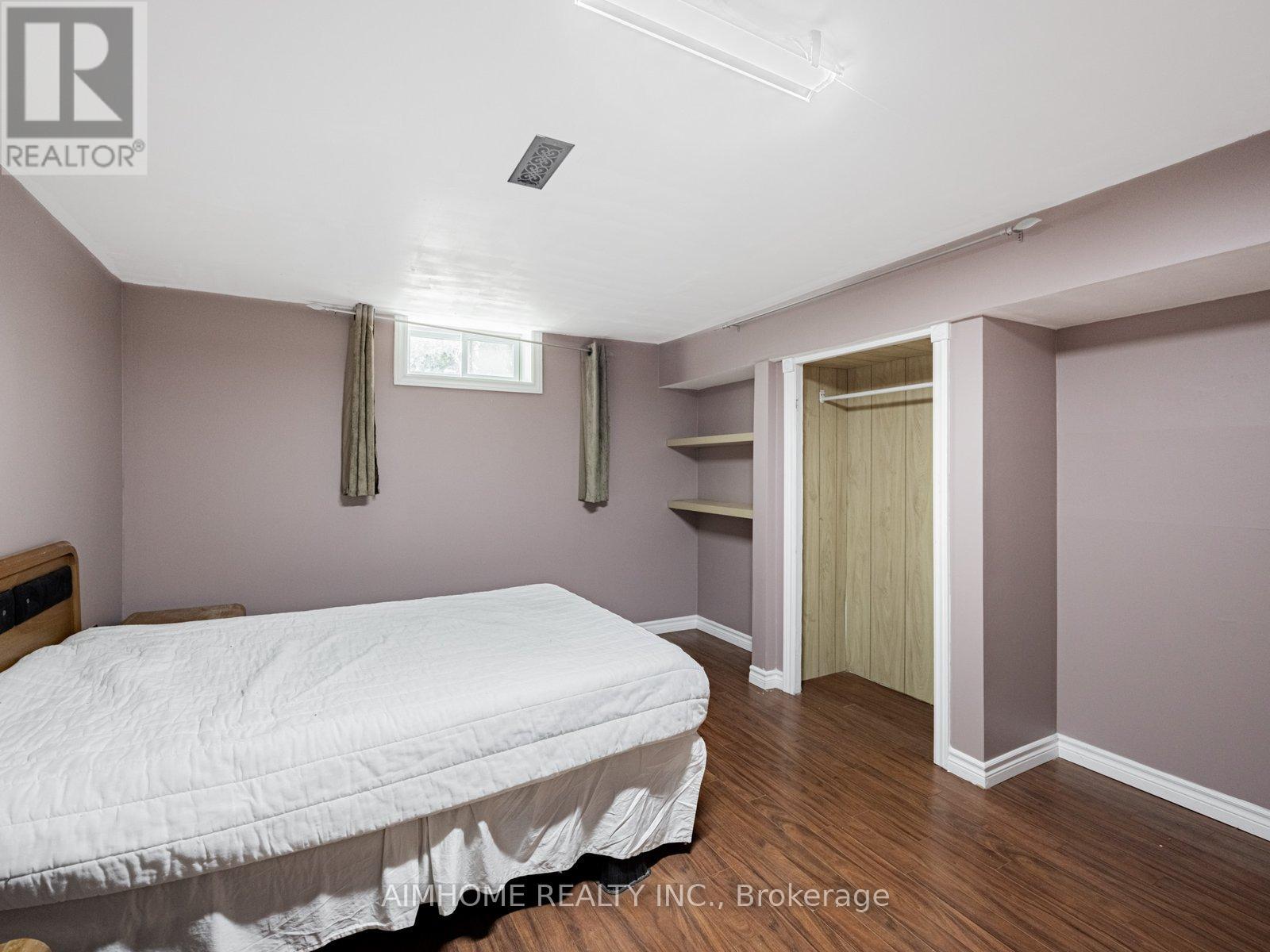 5733 River Grove Avenue, Mississauga, Ontario  L5M 4R3 - Photo 11 - W12570500