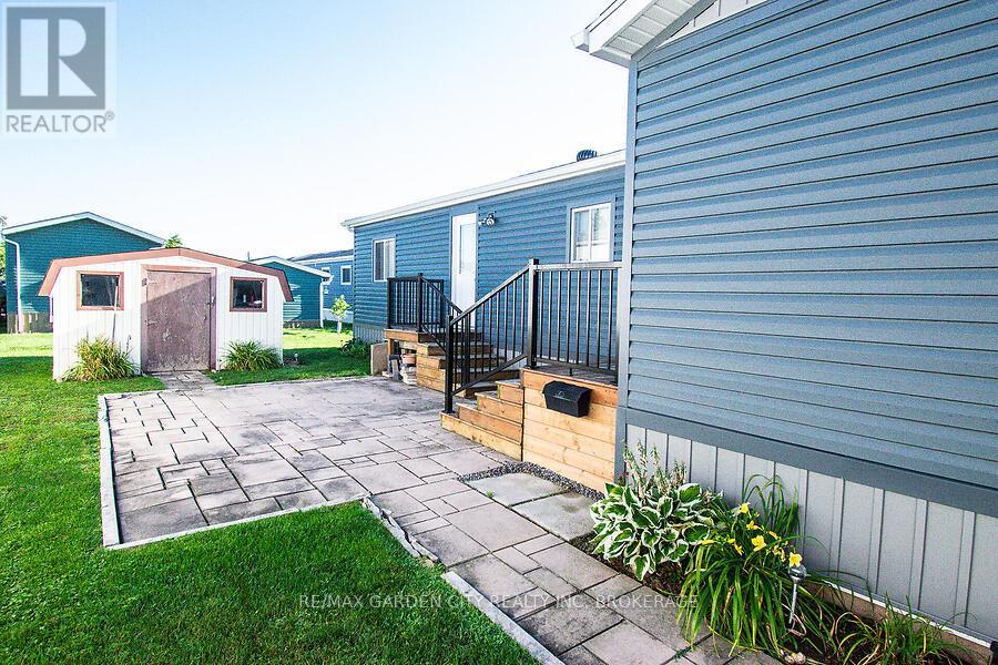 4585 Rachael Lane, Lincoln, Ontario  L3J 0W1 - Photo 3 - X12595828