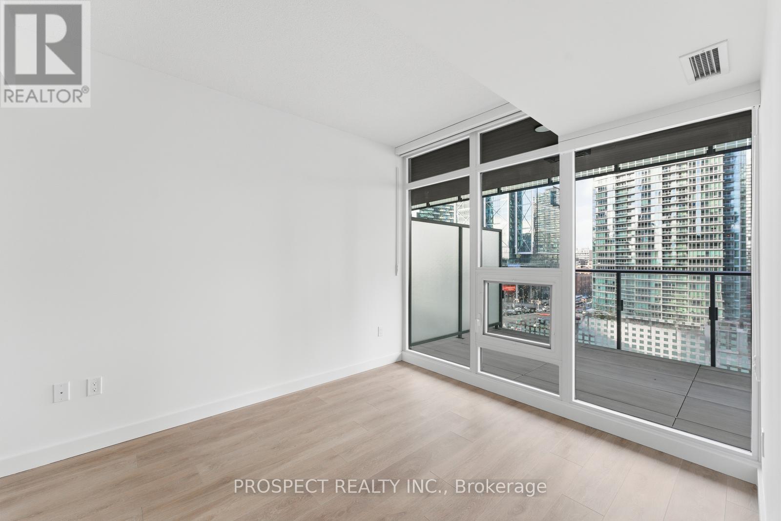 935 - 1 Concord Cityplac Way, Toronto, Ontario  M5V 0X3 - Photo 17 - C12595844