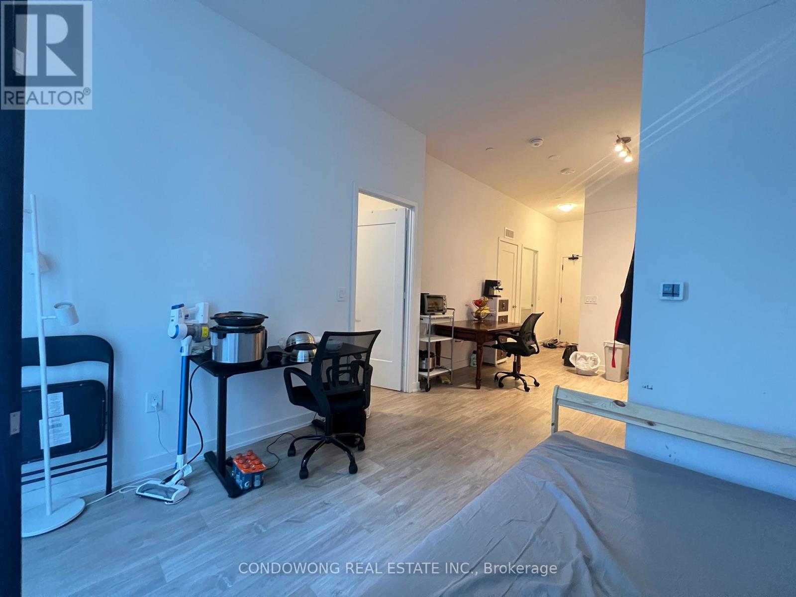 1120 - 121 Lower Sherbourne Street, Toronto, Ontario  M5A 0W8 - Photo 2 - C12595890