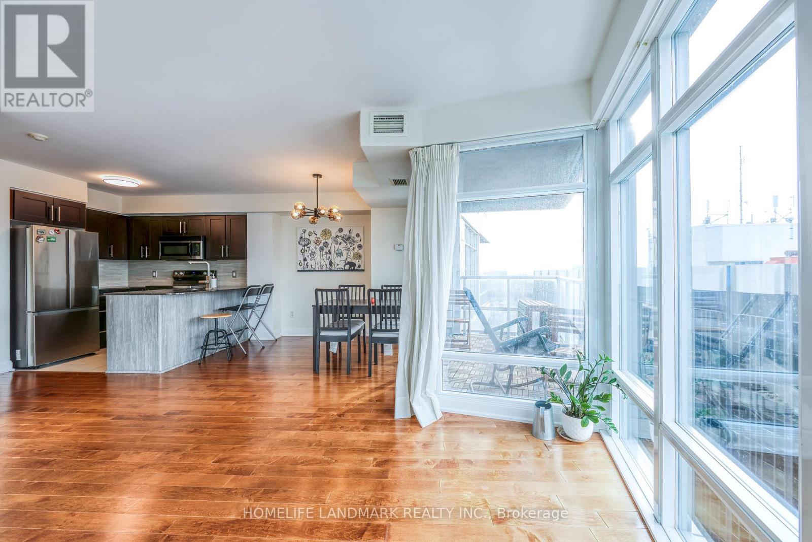 2408 - 2181 Yonge Street, Toronto, Ontario  M4S 3H7 - Photo 9 - C12595920