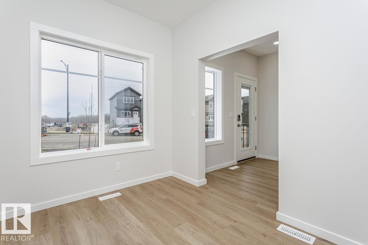 4297 Kinglet Dr Nw, Edmonton, Alberta  T5S 2C2 - Photo 5 - E4464679