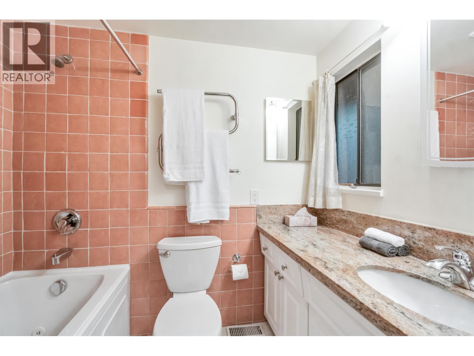 4262 Yuculta Crescent, Vancouver, British Columbia  V6N 3R5 - Photo 18 - R3071461