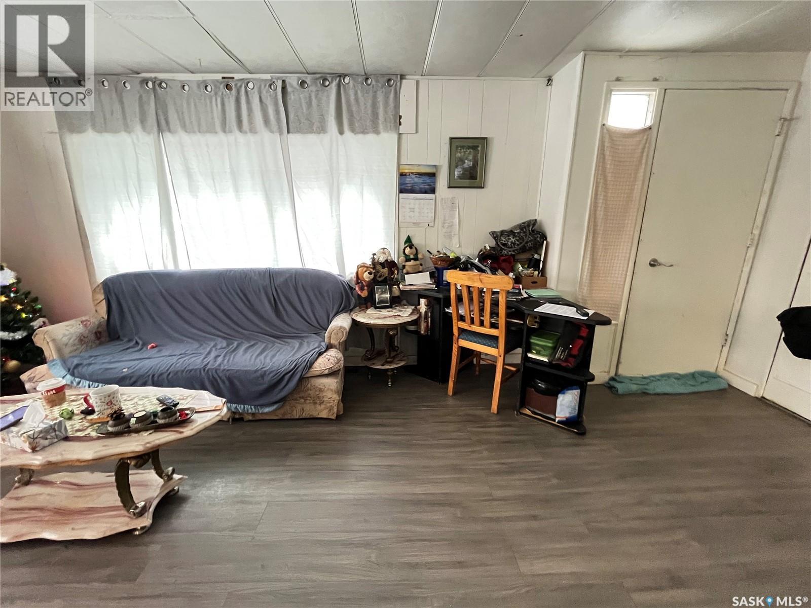 307 Aspen Street, Maple Creek, Saskatchewan  S0N 1N0 - Photo 23 - SK025112