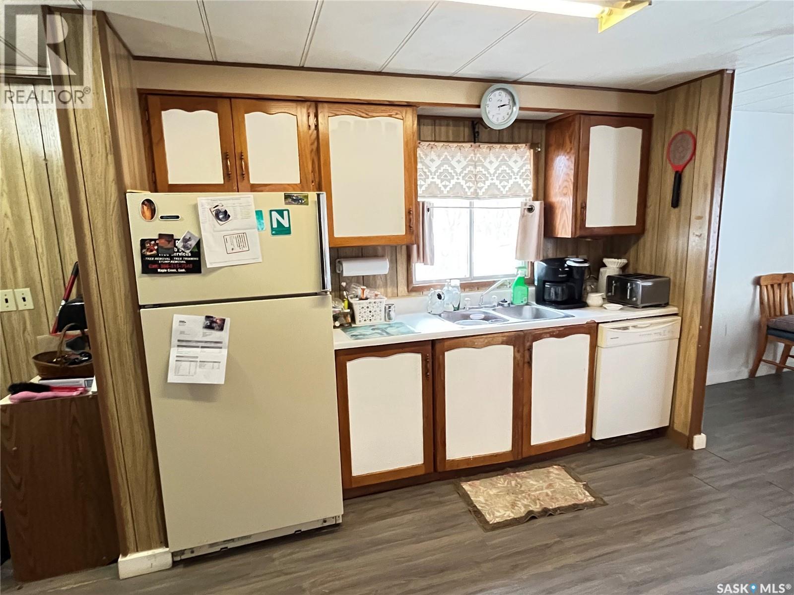 307 Aspen Street, Maple Creek, Saskatchewan  S0N 1N0 - Photo 8 - SK025112