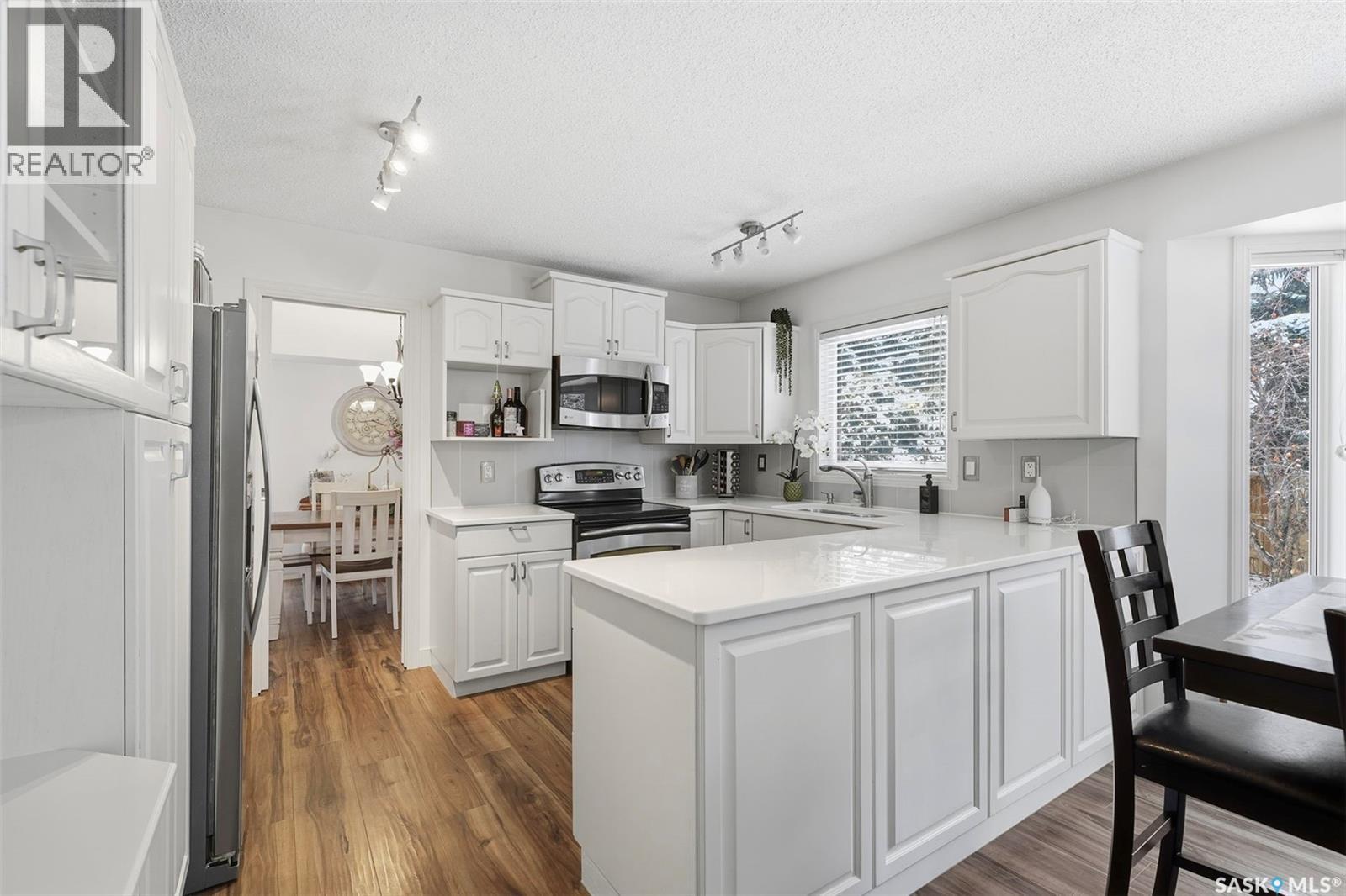 935 Emmeline Terrace, Saskatoon, Saskatchewan  S7J 5G7 - Photo 10 - SK025070