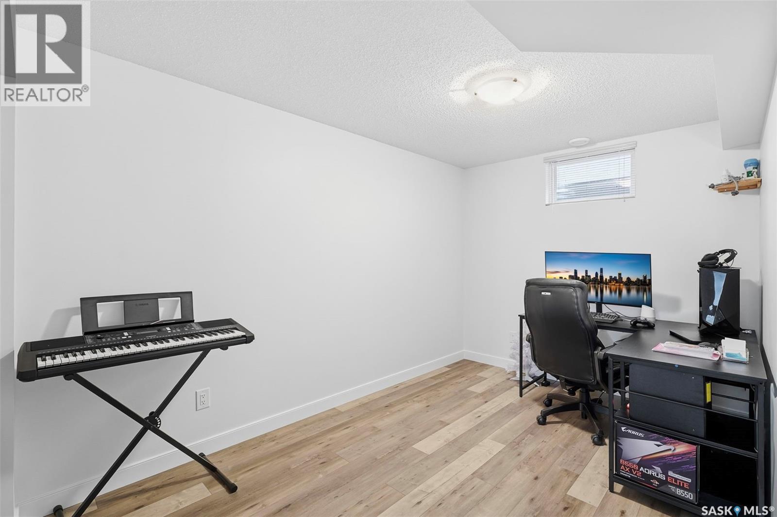 935 Emmeline Terrace, Saskatoon, Saskatchewan  S7J 5G7 - Photo 30 - SK025070