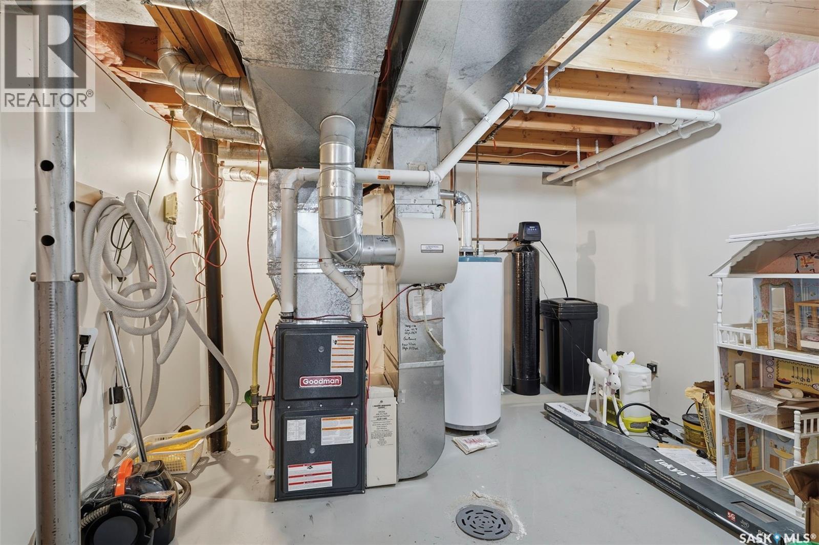 935 Emmeline Terrace, Saskatoon, Saskatchewan  S7J 5G7 - Photo 33 - SK025070