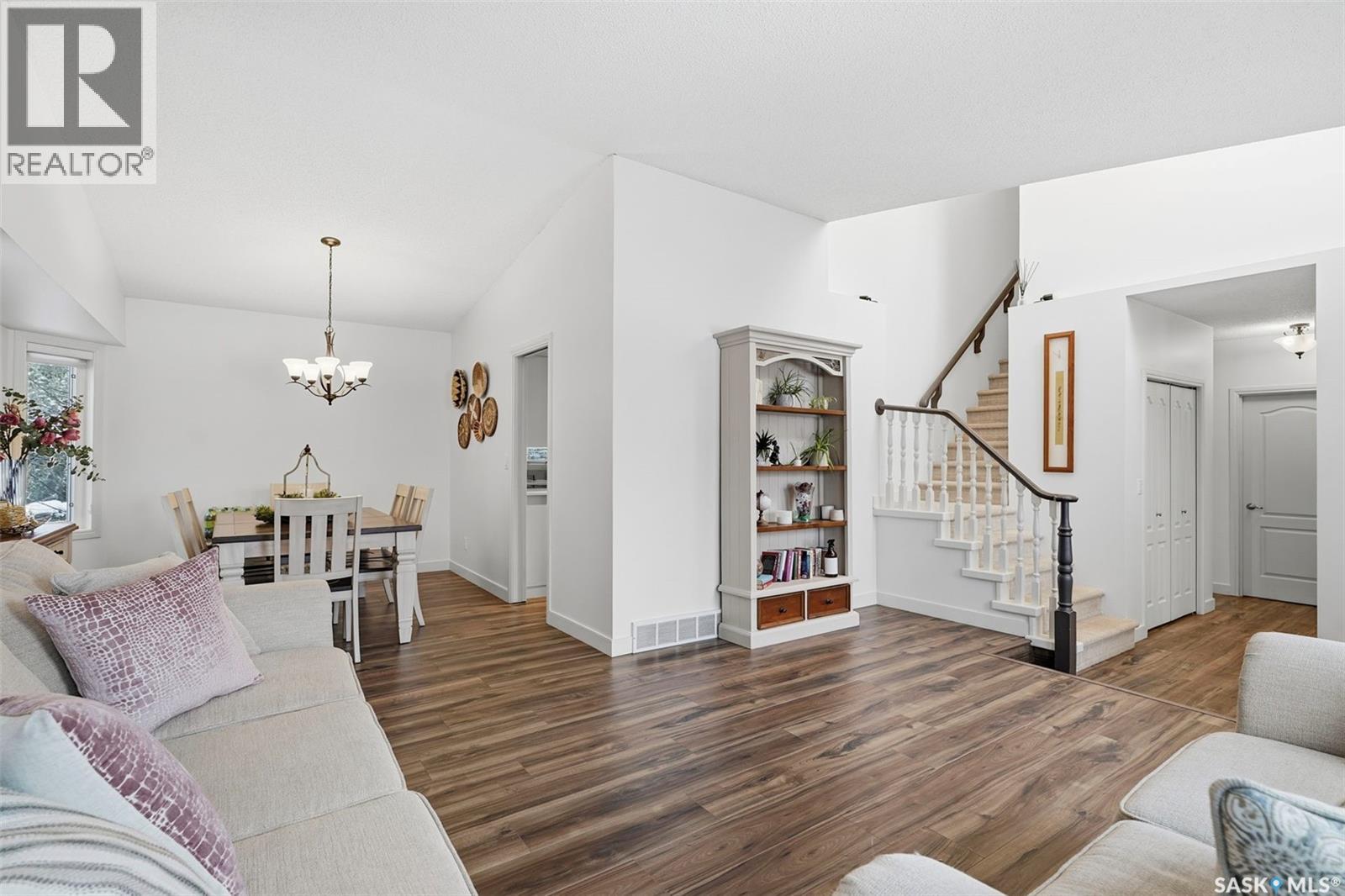 935 Emmeline Terrace, Saskatoon, Saskatchewan  S7J 5G7 - Photo 8 - SK025070