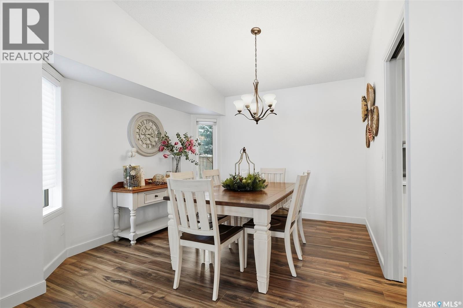 935 Emmeline Terrace, Saskatoon, Saskatchewan  S7J 5G7 - Photo 9 - SK025070