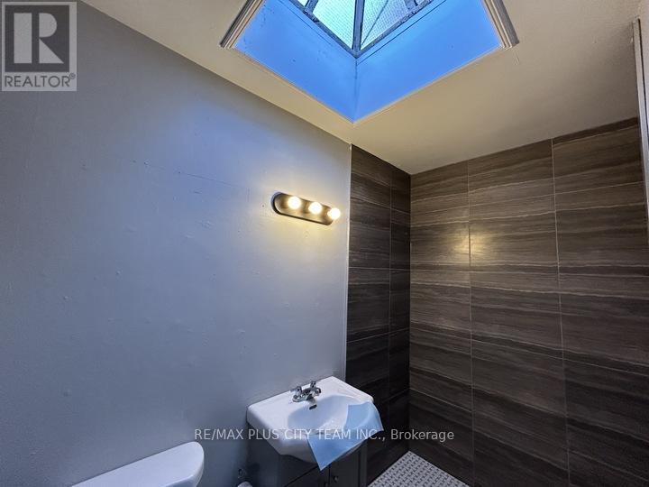 5 - 10140 Yonge Street, Richmond Hill, Ontario  L4C 1T6 - Photo 13 - N12595876