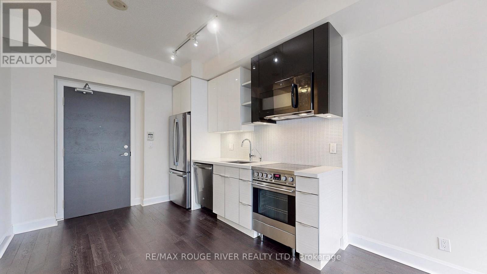 906 - 33 Shore Breeze Drive, Toronto, Ontario  M8V 1A1 - Photo 13 - W12595852