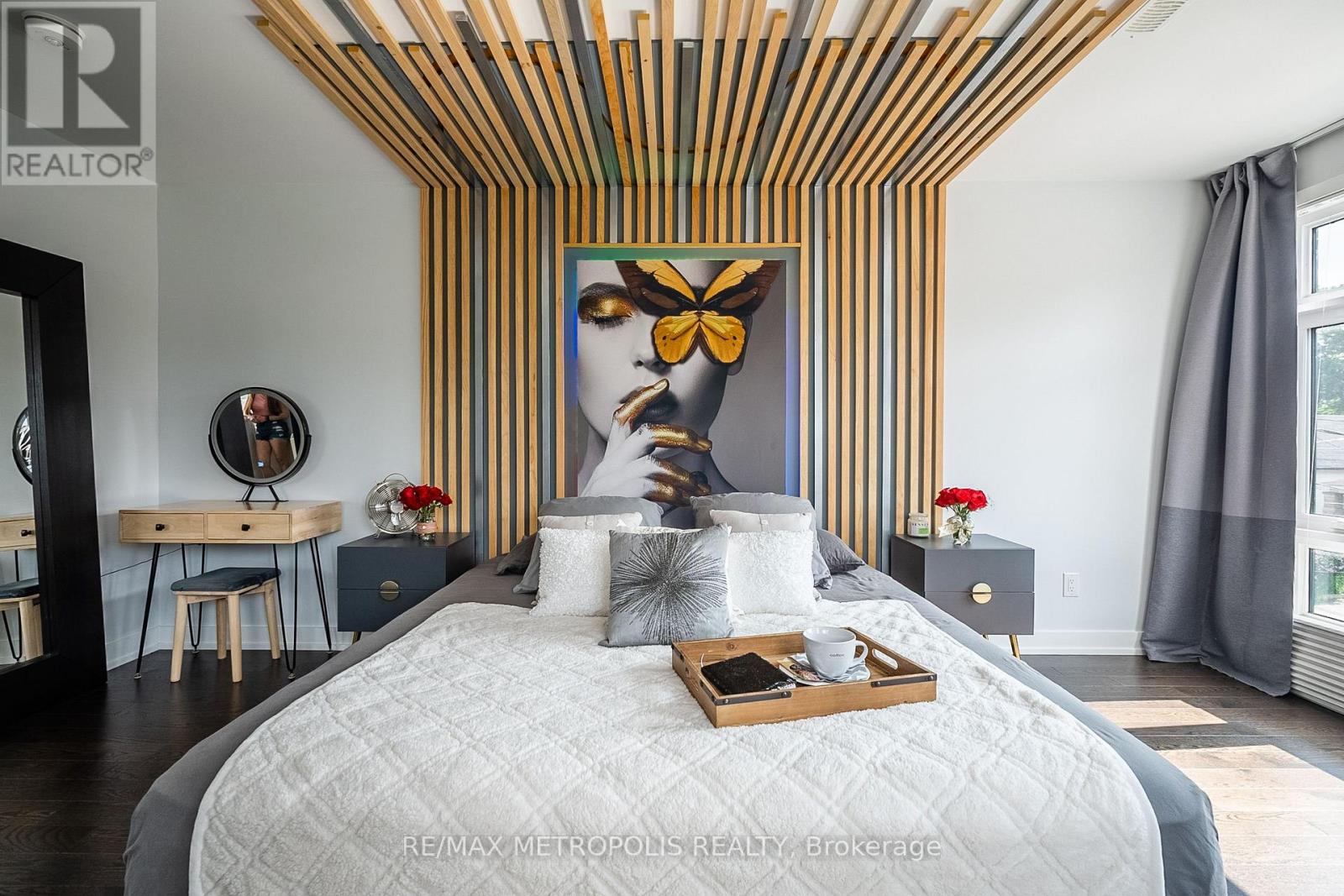 27 Thornton Avenue, Toronto, Ontario  M6E 2E3 - Photo 17 - W12595856