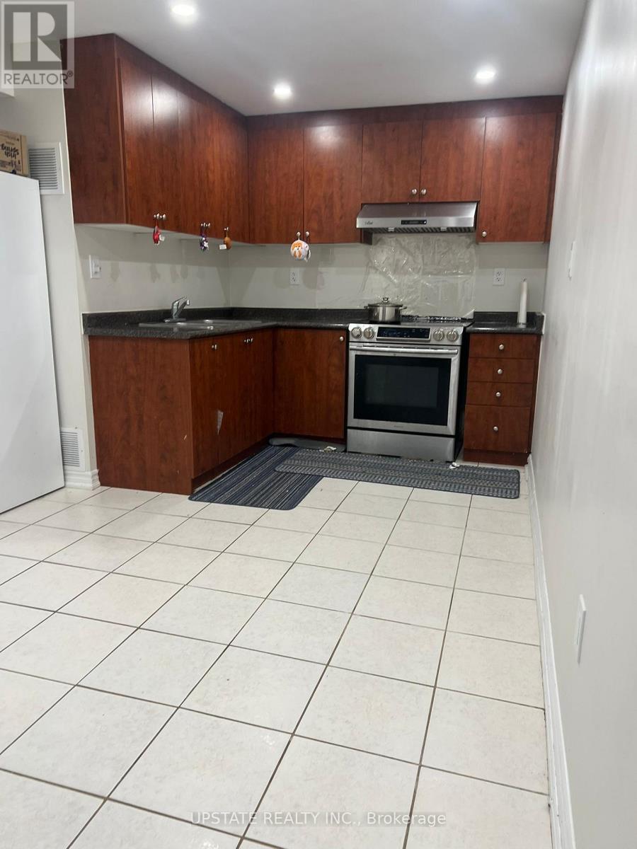 Basement - 35 Cobblehill Crescent, Brampton, Ontario  L6P 2M4 - Photo 3 - W12595860