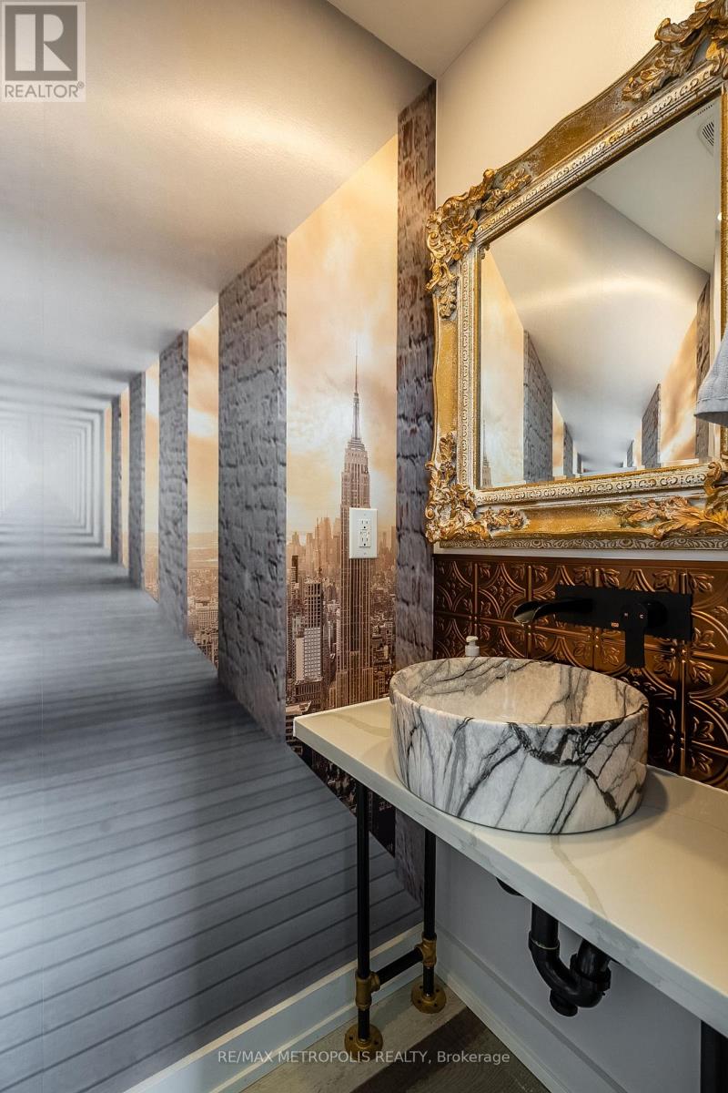 Entire - 27 Thornton Avenue, Toronto, Ontario  M6E 2E3 - Photo 15 - W12595868