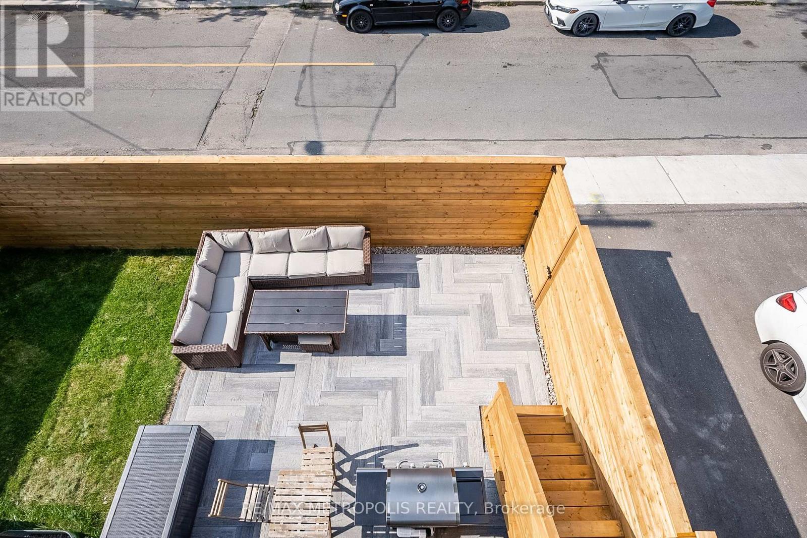 Entire - 27 Thornton Avenue, Toronto, Ontario  M6E 2E3 - Photo 43 - W12595868