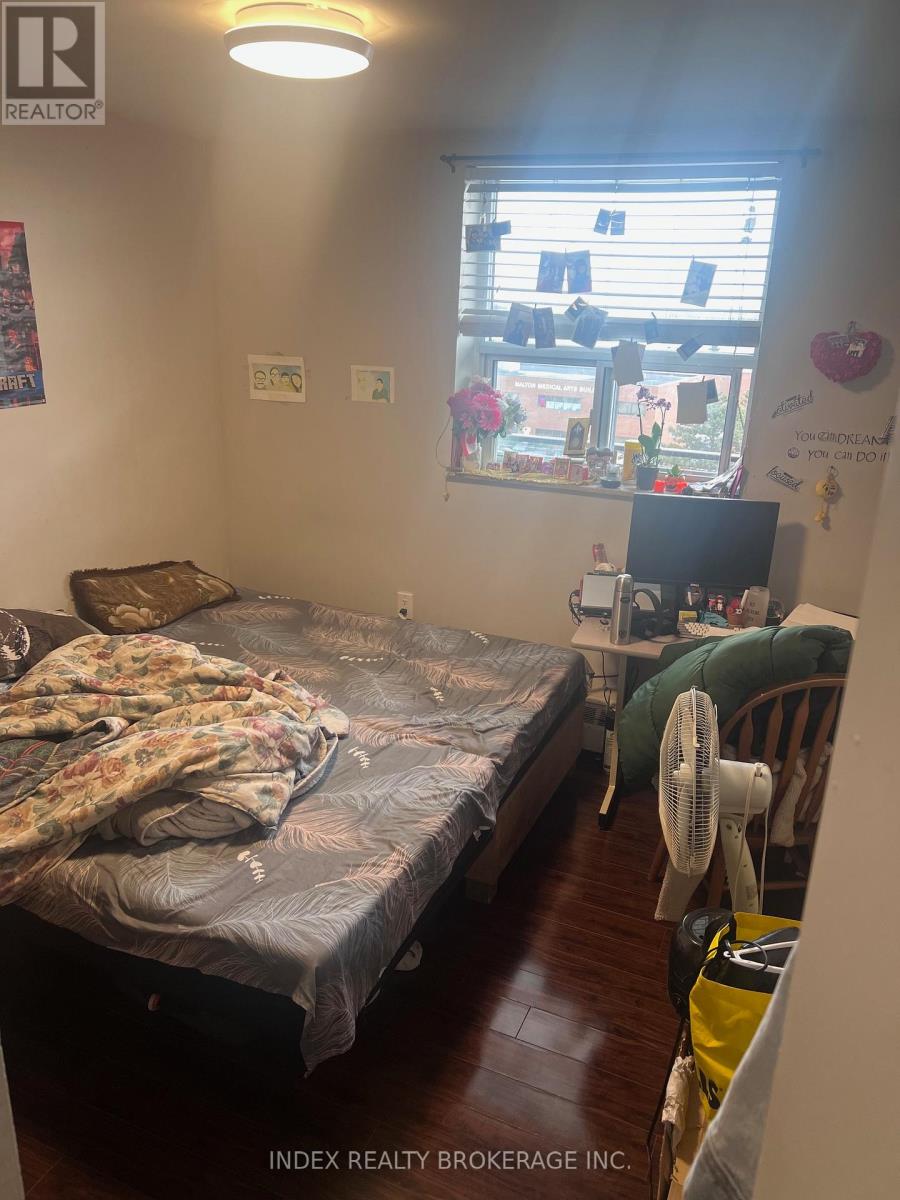 3533 Derry Road, Mississauga, Ontario  L4T 1B1 - Photo 2 - W12595886