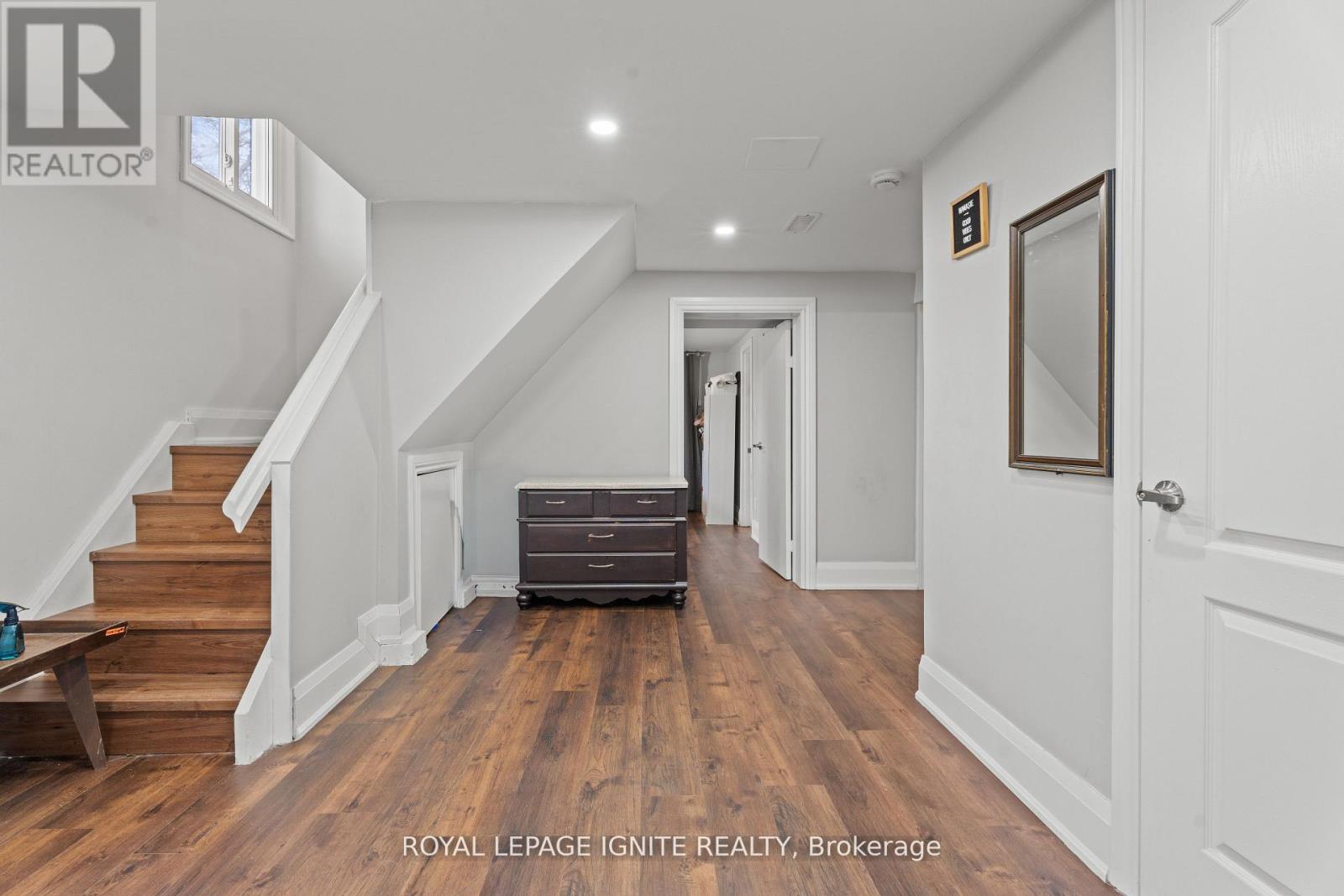 7 Isherwood Court, Mississauga, Ontario  L5M 1E6 - Photo 22 - W12595896