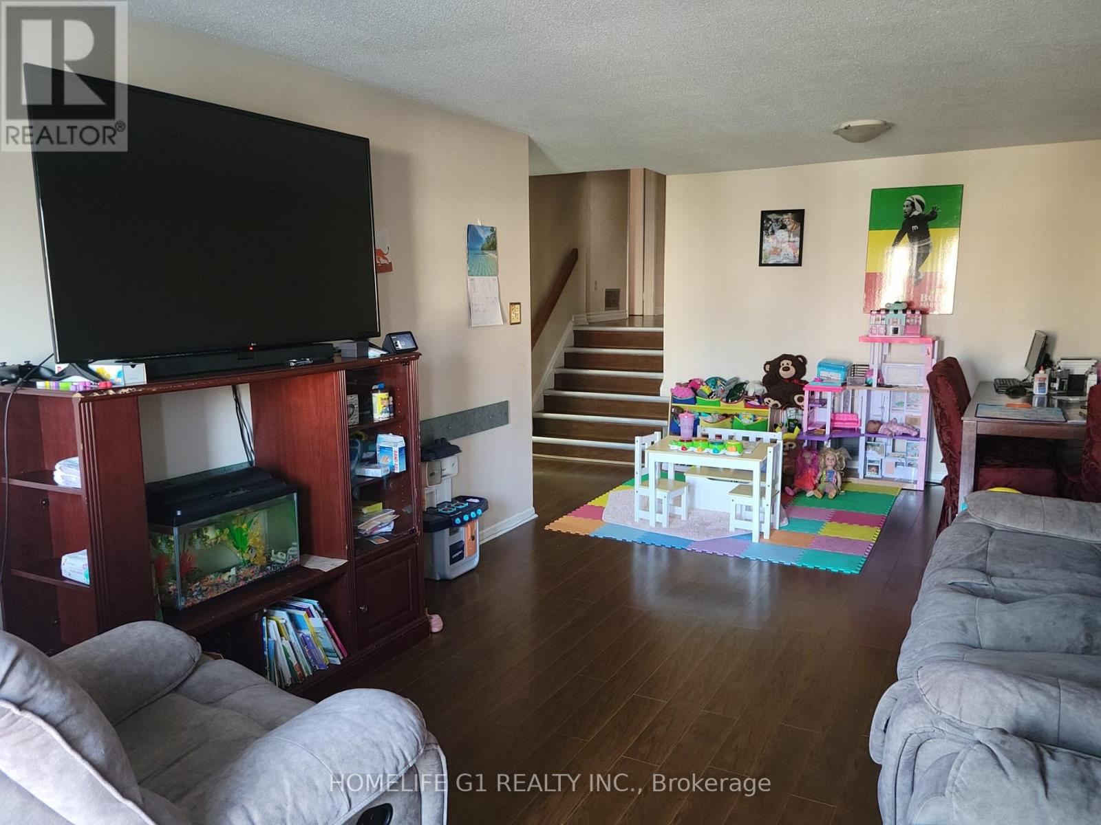 94 Leacrest Street, Brampton, Ontario  L6S 3K6 - Photo 12 - W12595942