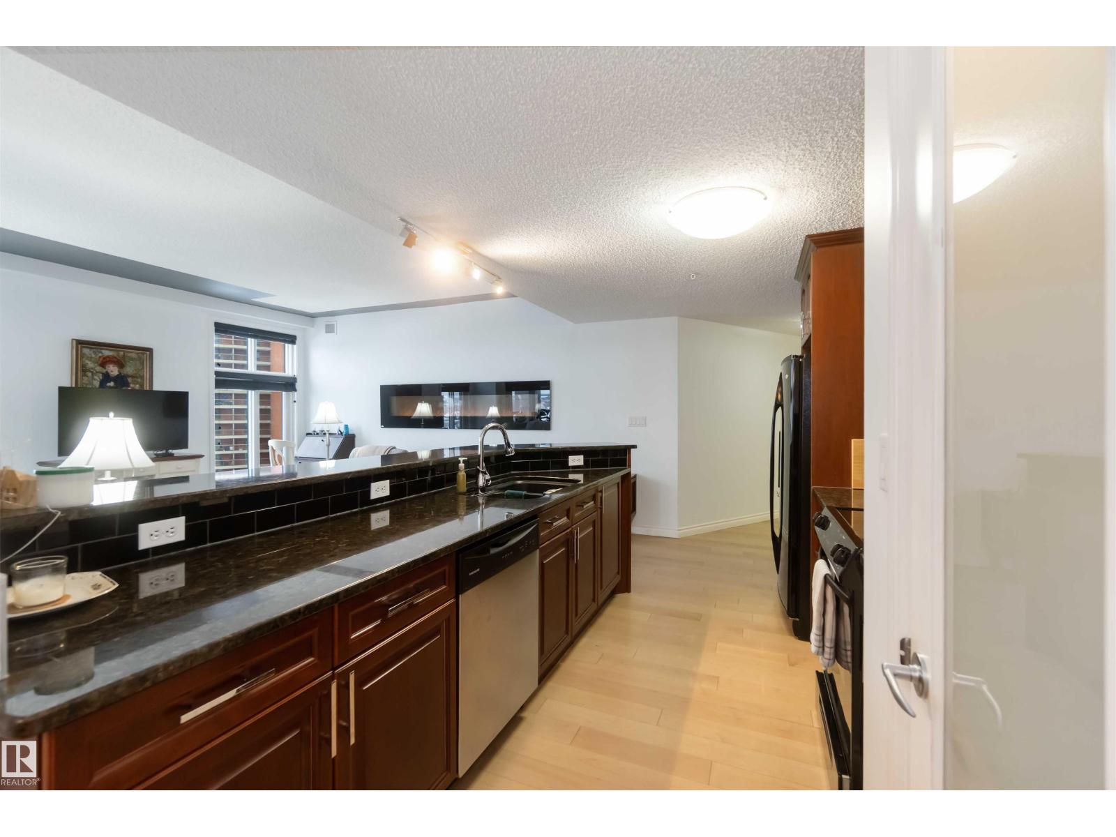 #1101 9020 Jasper Av Nw, Edmonton, Alberta T5H 3S8 - Photo 7 - E4467190